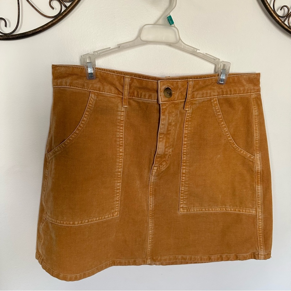 Corduroy A-Line Mini Skirt 90’s style